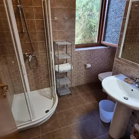 Vista D'oro Ulivo1 - 2 Bedroom Flat With View شقة Perledo