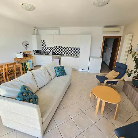 Vista D'oro Ulivo1 - 2 Bedroom Flat With View *